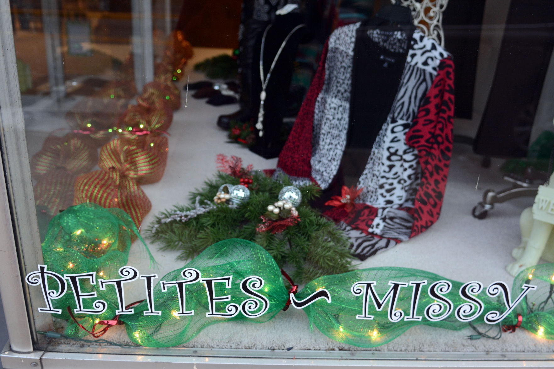Portage shop windows, Dec. 18, 2020